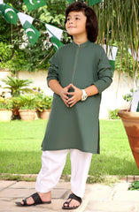 TARZ-E-PAKISTAN BOYS CASUAL STYLING KURTA DARK GREEN