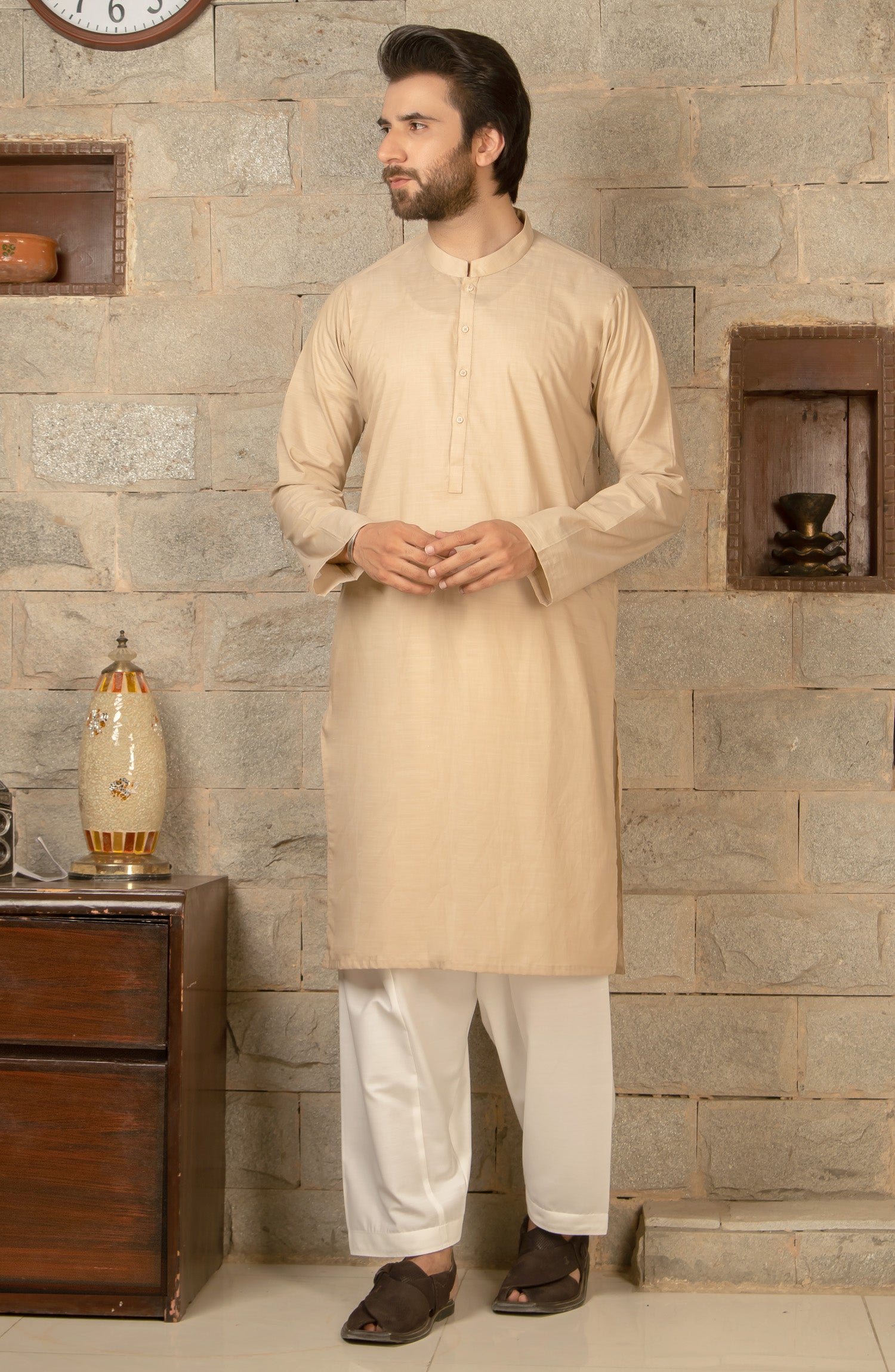 MEN KURTA PLAIN FAWN (6675483656366)