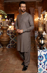 MEN KAMEEZ SHALWAR PLAIN LIGHT BEIGE