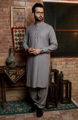 MEN KAMEEZ SHALWAR PLAIN LIGHT BROWN