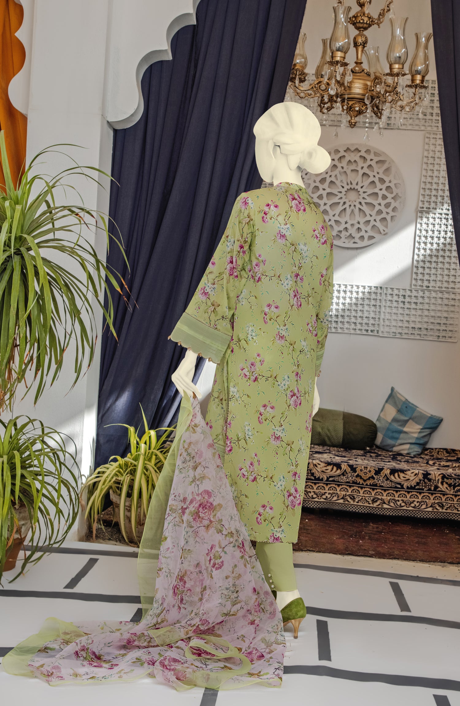 EXCLUSIVE COLLECTION'22 ORCHID PRINTED LAWN 3PC UNSTITCHED