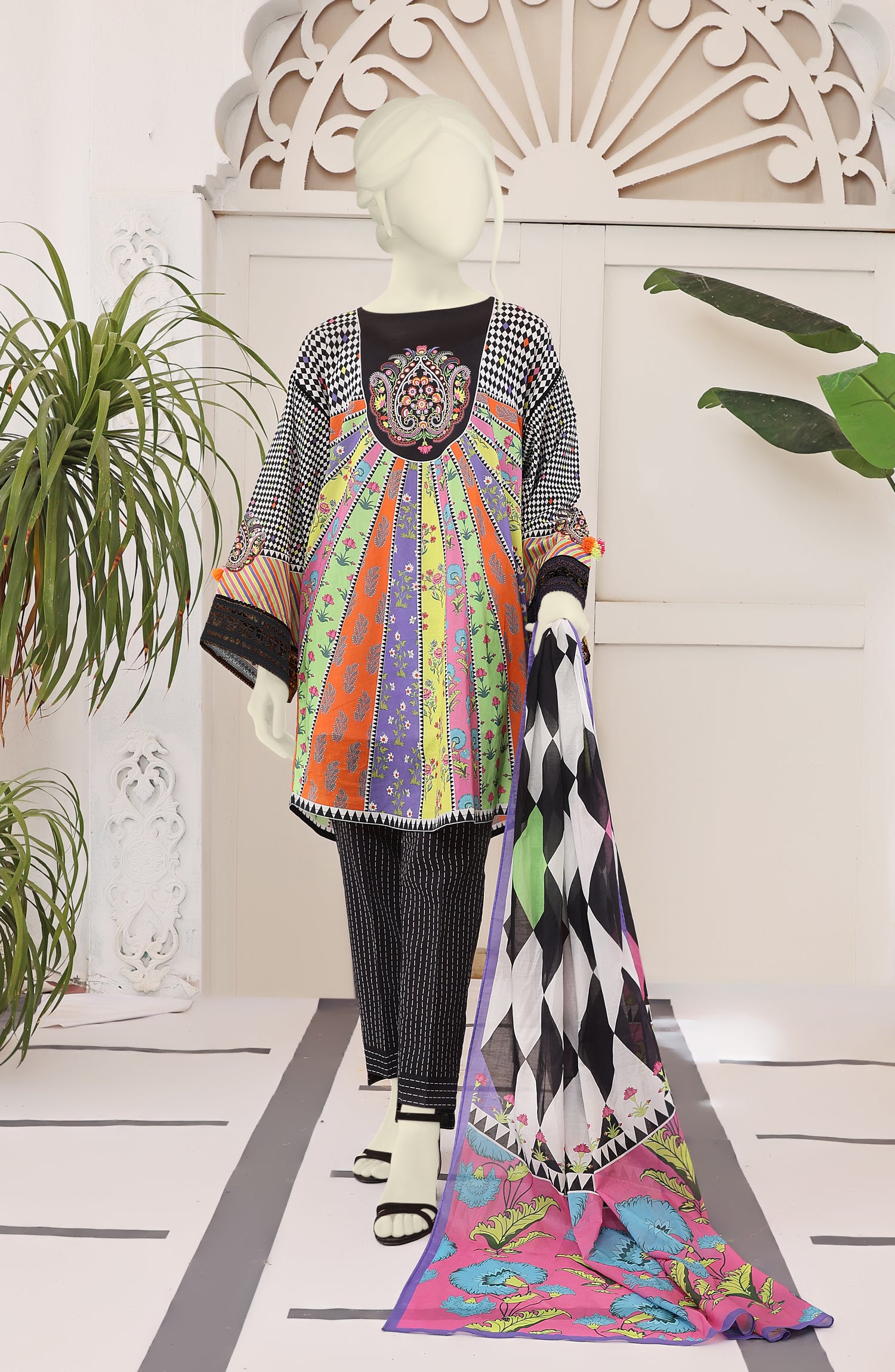 EXCLUSIVE COLLECTION'22 TINGE PRINTED LAWN 3PC UNSTITCHED